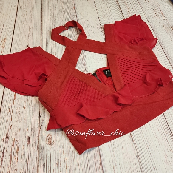[NEW] Nasty Gal Choker Flutter Sleeve Halter Crop Top - Picture 11 of 14